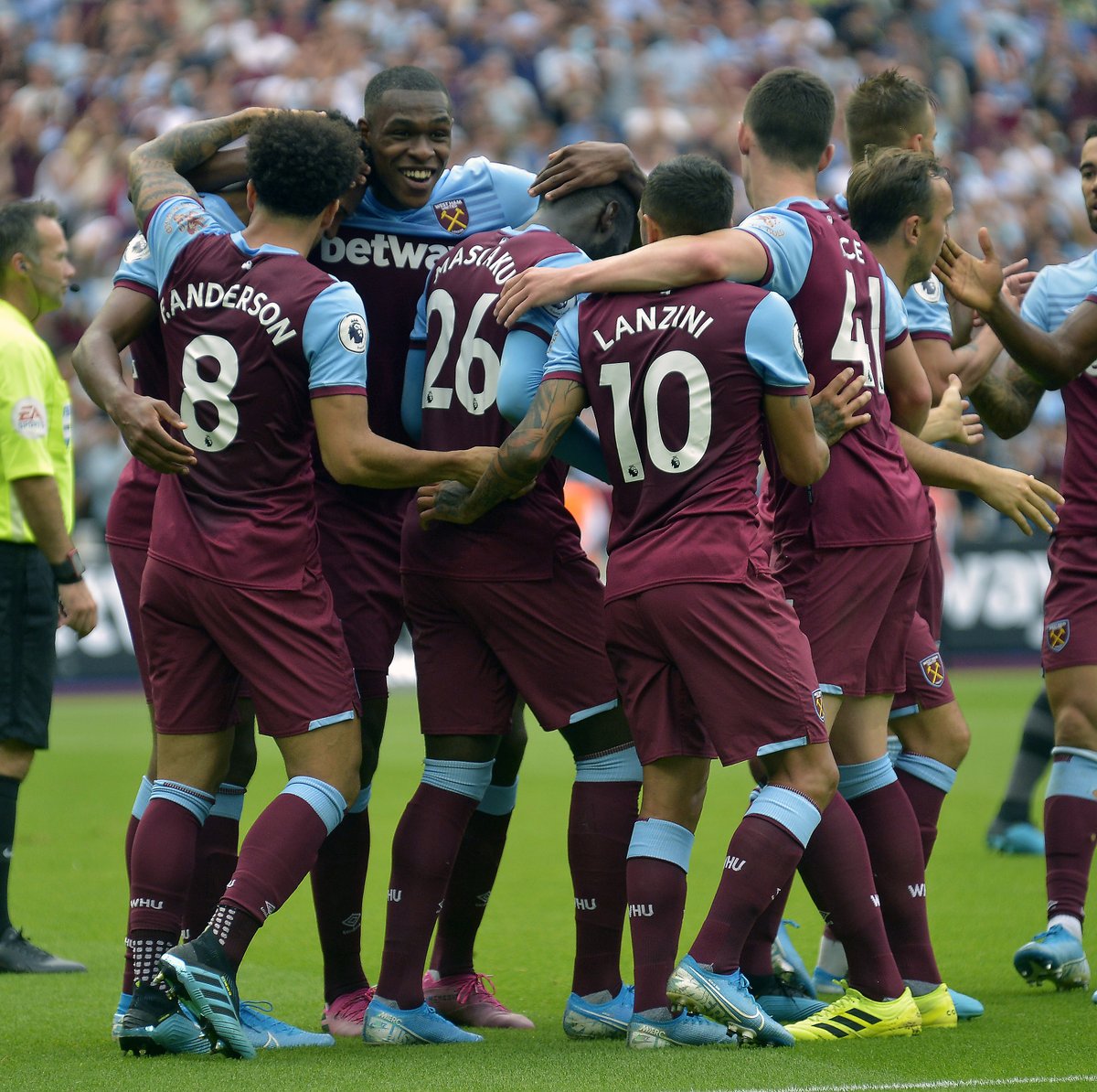 西蒙尼：这是瑟洛特在马竞表现最好的比赛之一，本来能进更多（西蒙尼：瑟洛特本场堪称在马竞最佳之一，原本还能收获更多进球）